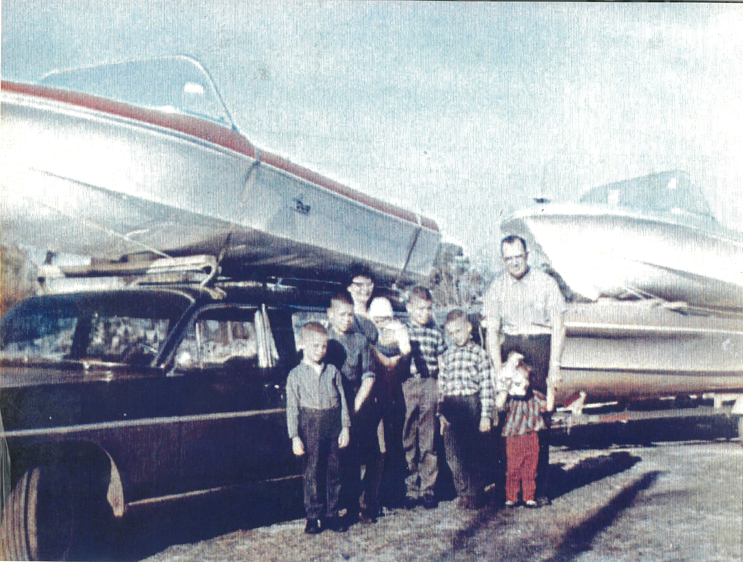 Formula - Wagon Boat Show Family
